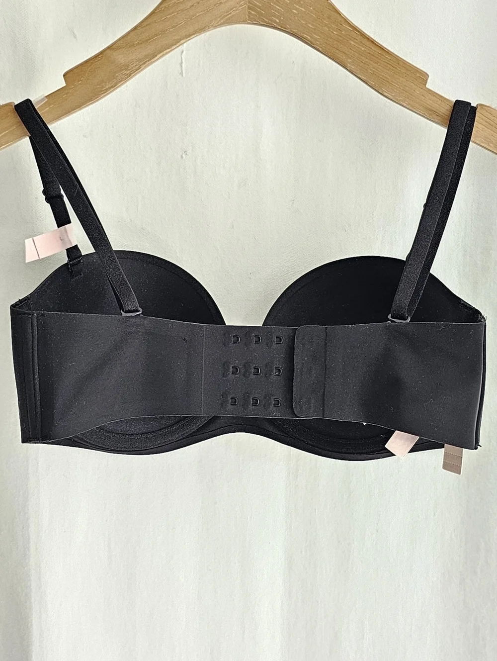 Victoria's Secret INVISIBLE Black Strapless Push-up Bra - Picture 8 of 15